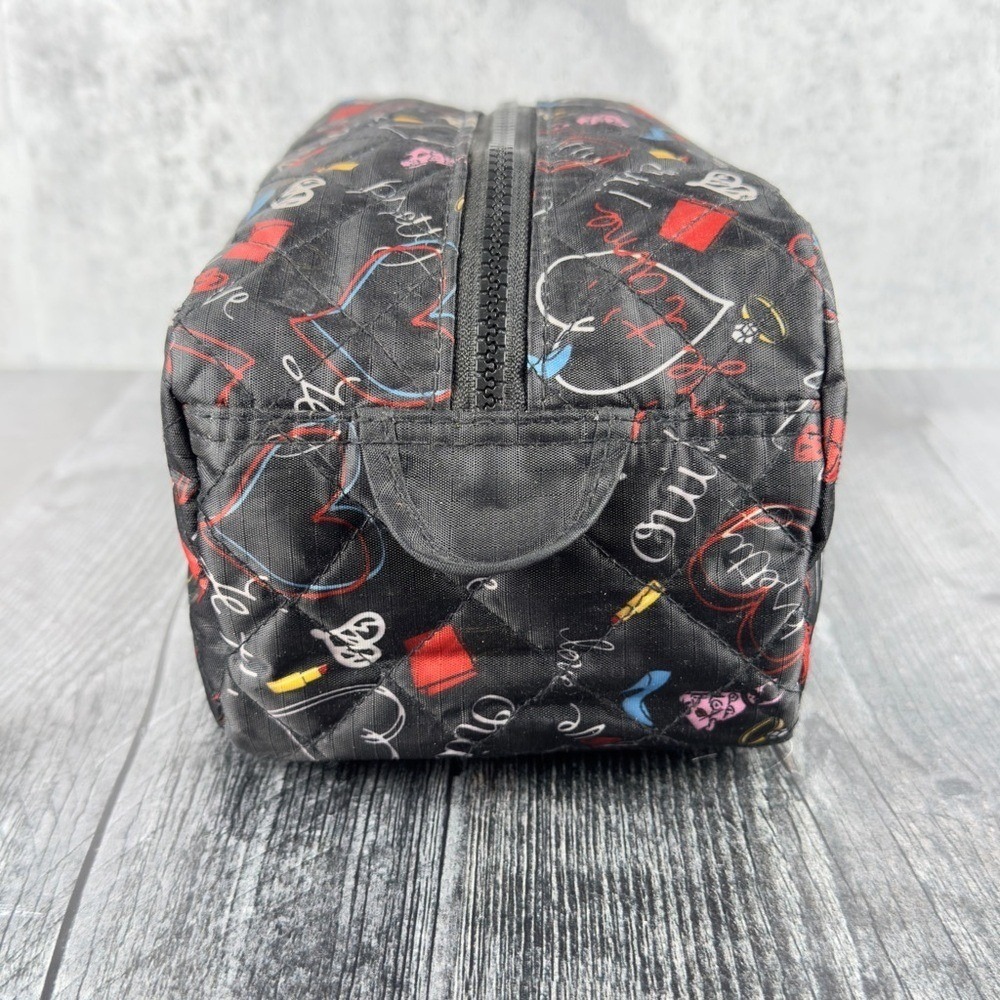 Chinese‎ Laundry Black and Red Quilted Cosmetic Bag - Picture 7 of 8